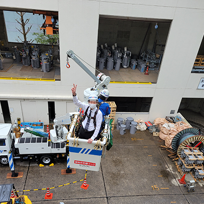 【4/18・東京】高所作業車で空中体験＆電気工事のおしごと体験！お弁当🍱・お土産あり🎁